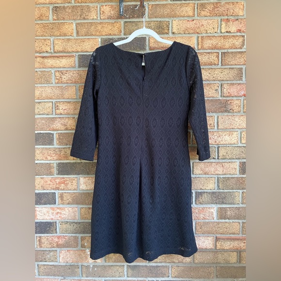 Women Lace Dresses - Picture 7 of 8